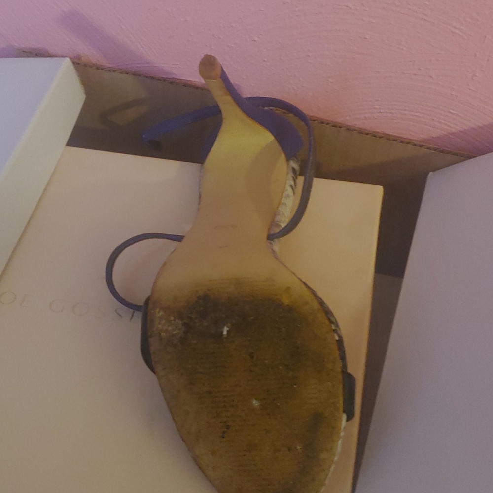 Shoes - Picture 2 of 3